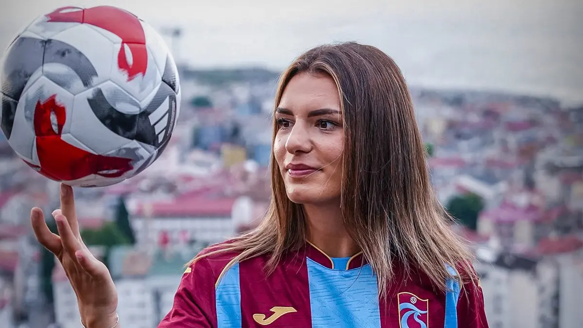 Trabzonspor, Blerta Smaili'yi renklerine bağladı