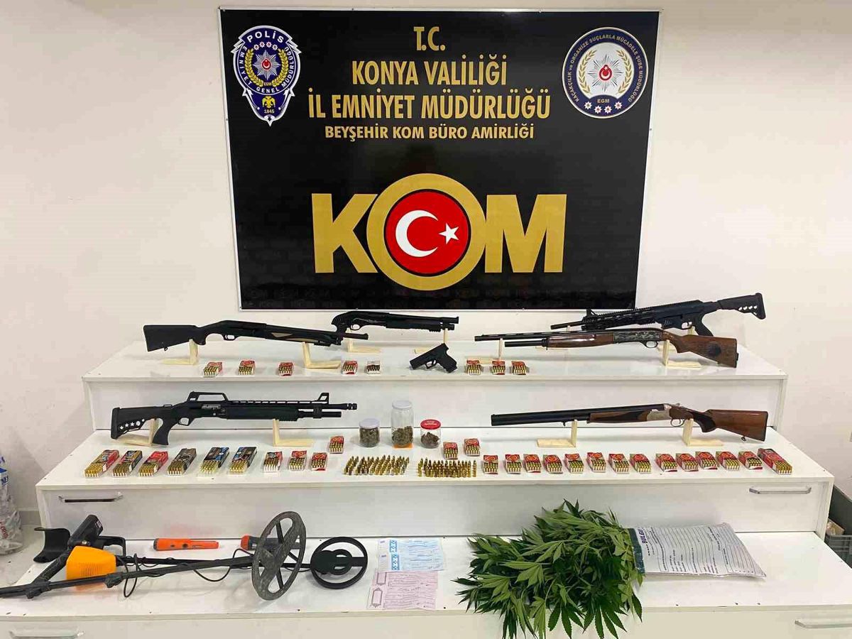 Konya'da tefecilik operasyonunda 4 şüpheli hakkında adli işlem başlatıldı