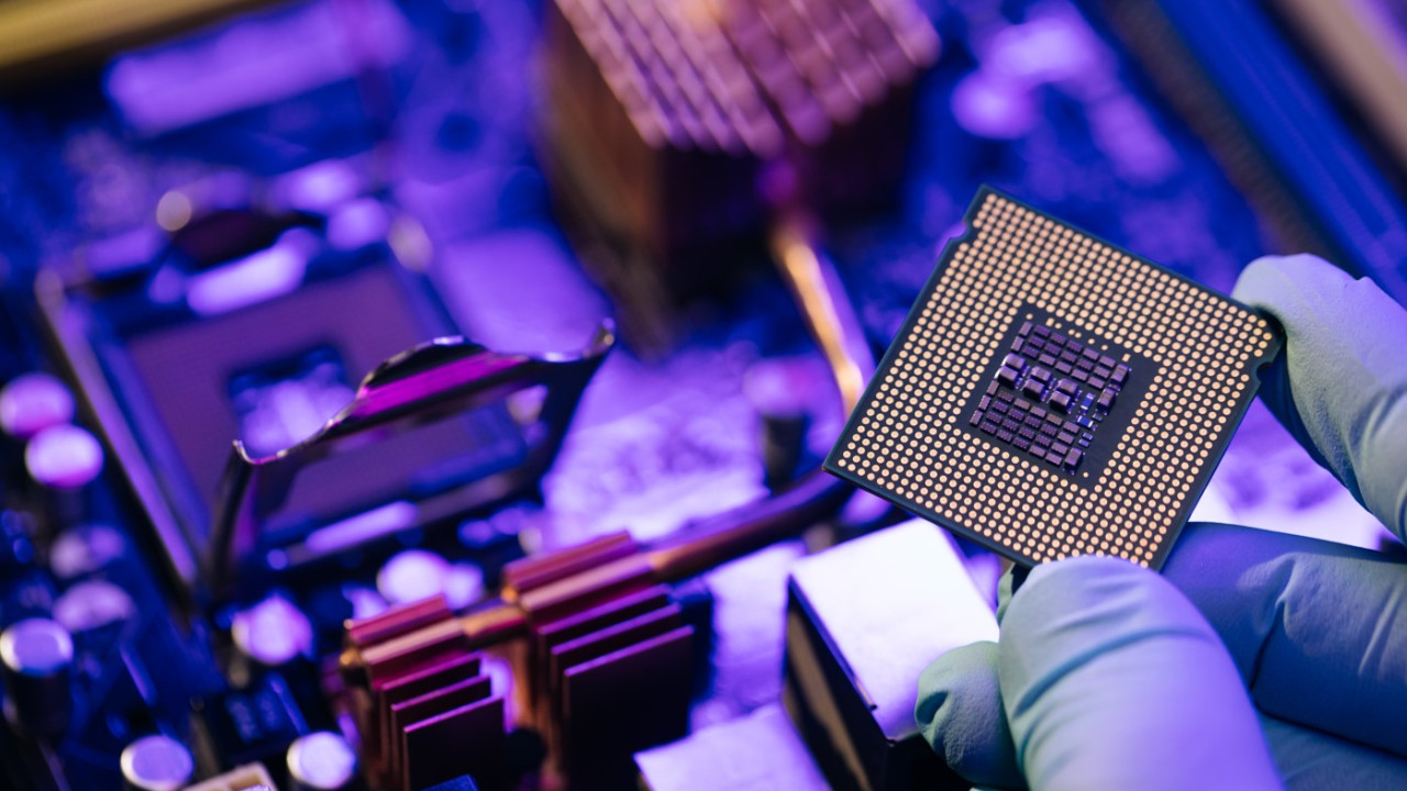 Google'ın Intel'e 3 milyondan fazla çip siparişi vermesiyle hisselerde sert yükseliş yaşandı