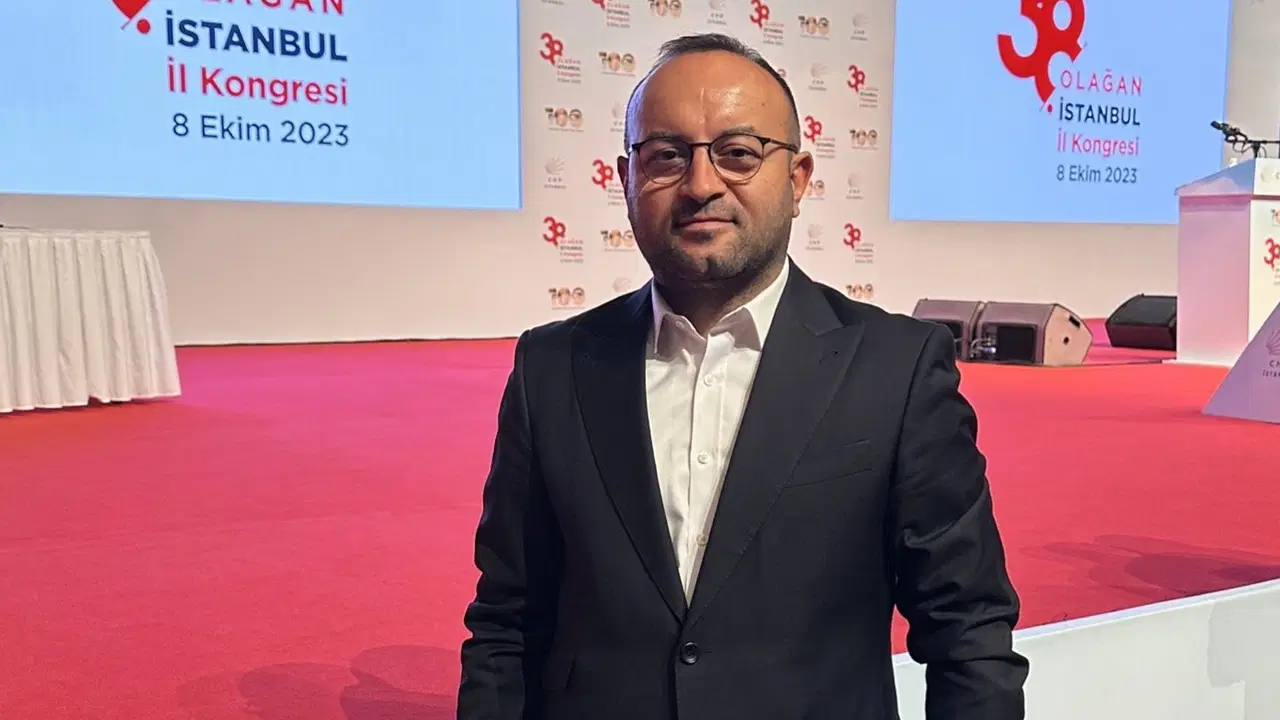 Tutuklu CHP PM üyesi Baki Aydöner, tutuklu kardeşi için çağrı yaptı: 'Ameliyat olsa bile kaldığı kalabalık koğuş ortamında nasıl iyileşebilir ki?'