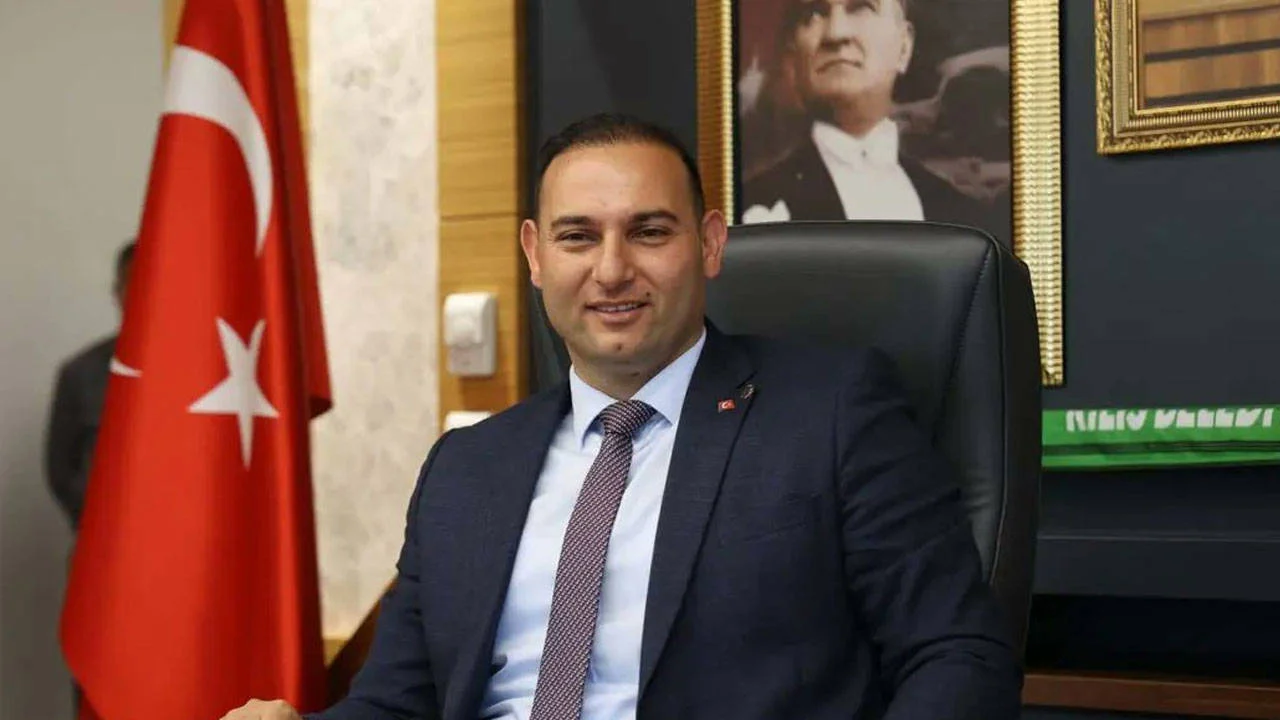 Kilis Belediye Başkanı Hakan Bilecen CHP'den istifa etti: AKP dahil partilerle görüşecek