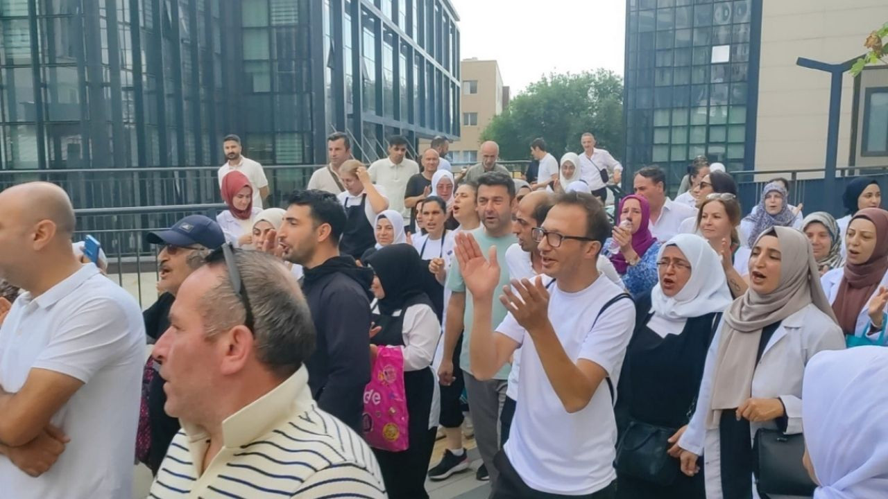 Çapa’da işten atılan yemekhane işçileri direnişe başladı