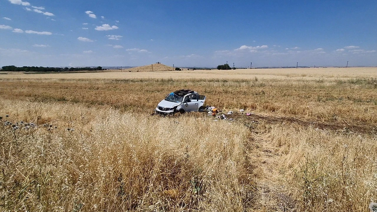 Diyarbakır’da cip tarlaya uçtu: 1’i ağır 5 yaralı