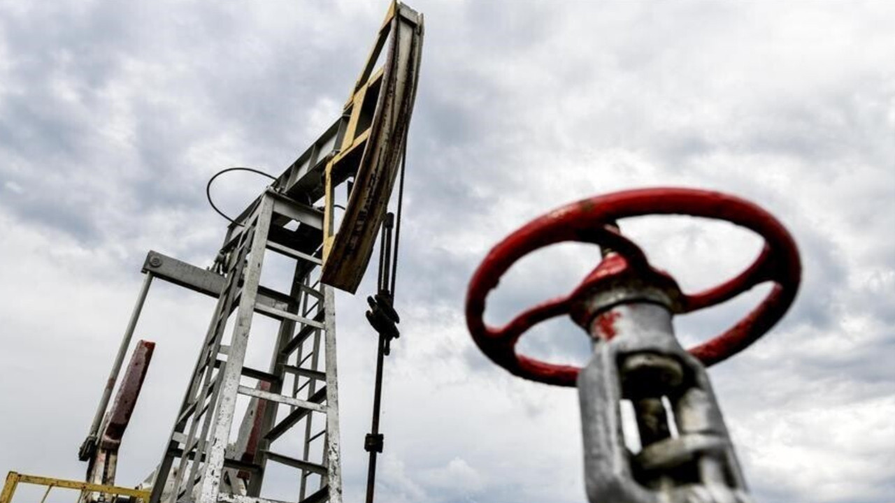 Hürmüz'de tanker trafiğinin artması petrolün ateşini düşürdü