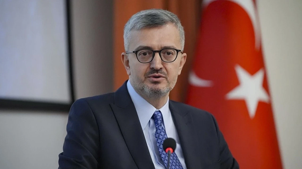 İletişim Başkanı Duran: Tüm öğrencilerimizi yürekten tebrik ediyorum