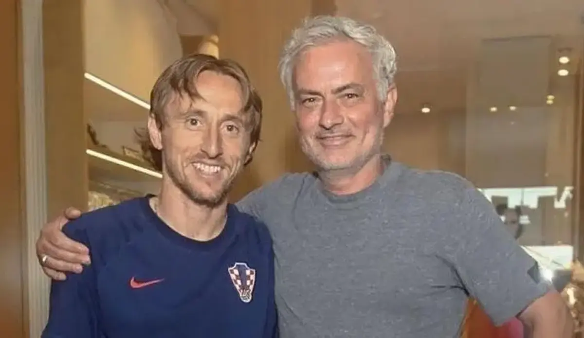 Mourinho, Real Madrid'e iki transfer daha istedi! Bir stoper bir de 'Modric'