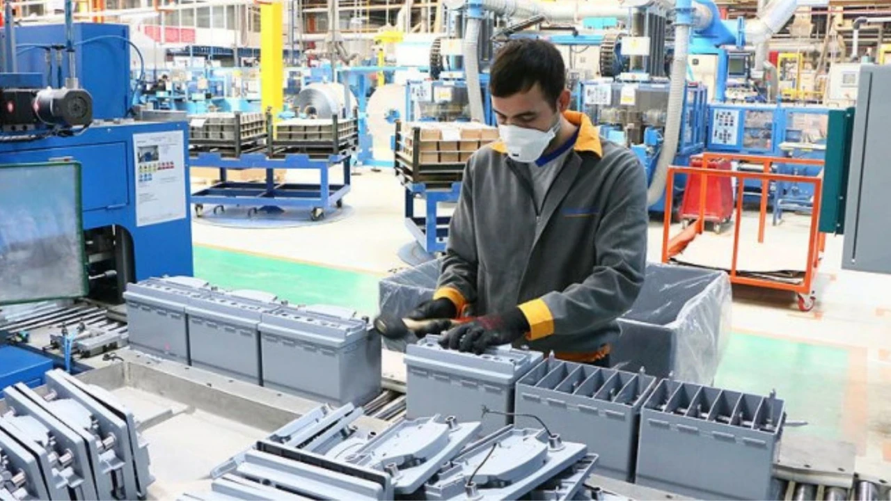 Ücretli çalışan sayısı mart itibariyle 23,4 milyona yaklaştı