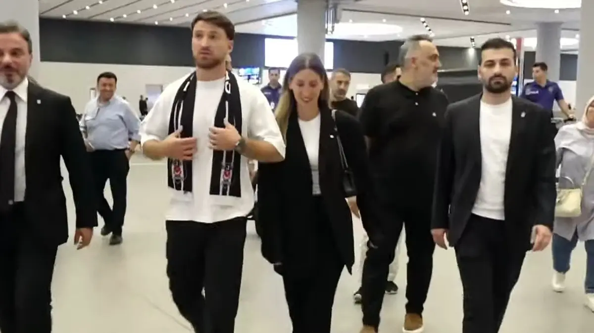 Beşiktaş'ın yeni transferi! Salih Özcan İstanbul'da