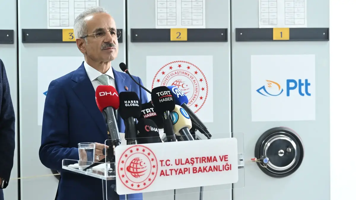 Bakan Uraloğlu duyurdu: PTT'den 2026 NATO Zirvesi için özel pul