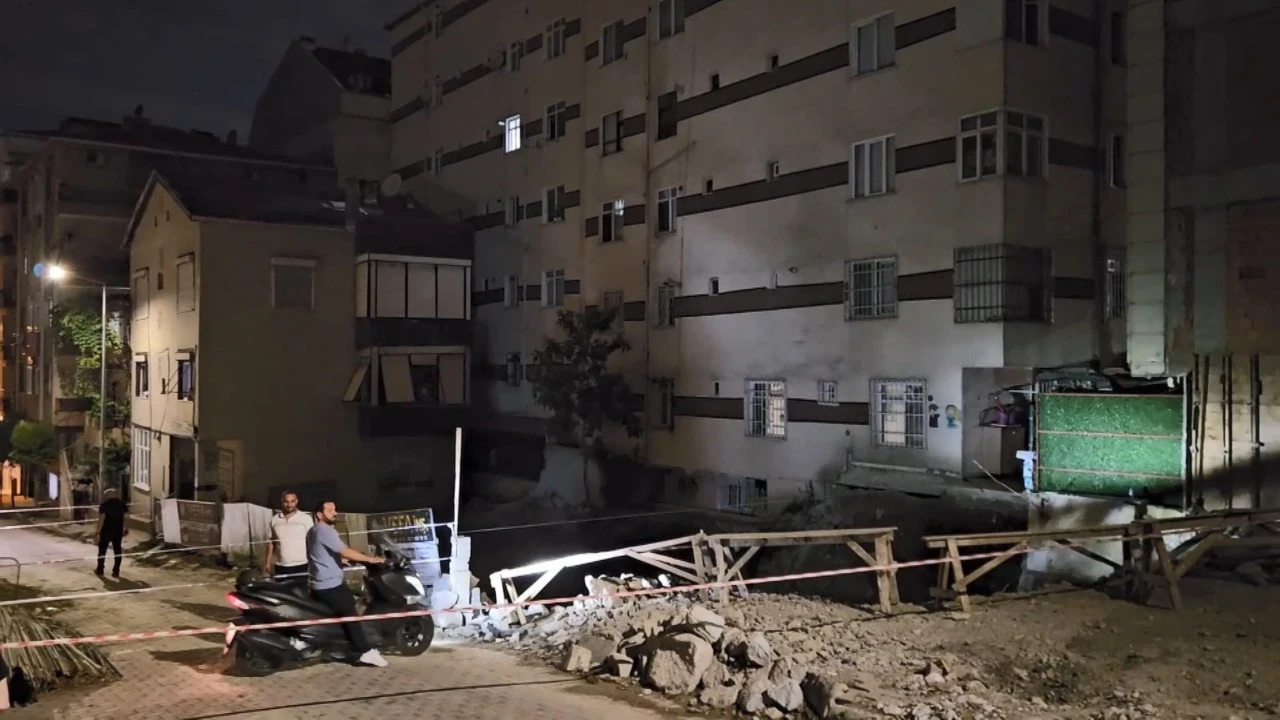 Bahçelievler'de korku dolu gece! Kolonlardan sesler geldi
