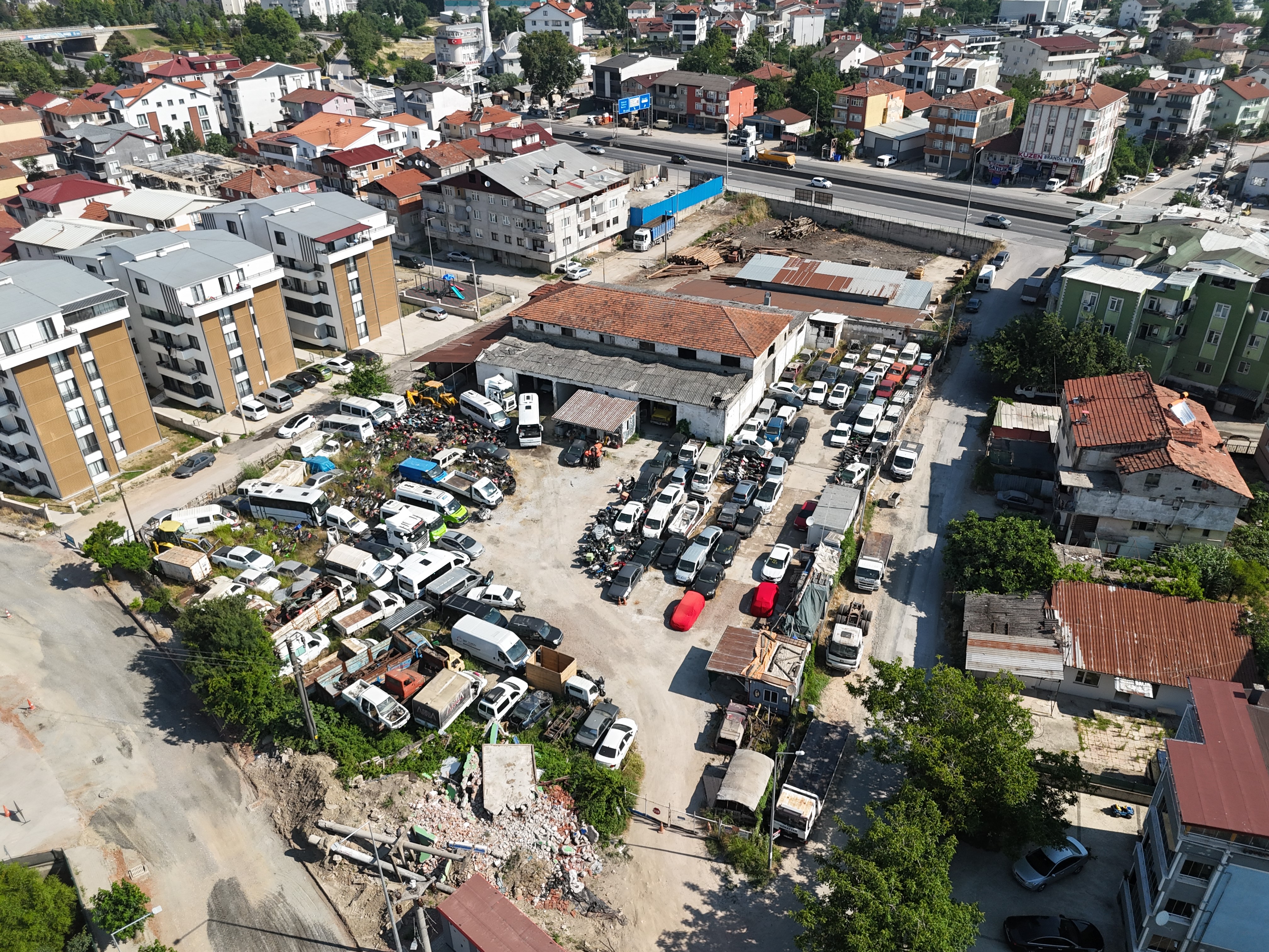 Binlerce araç neredeyse bedavaya satılacak. "Gelin alın" dediler