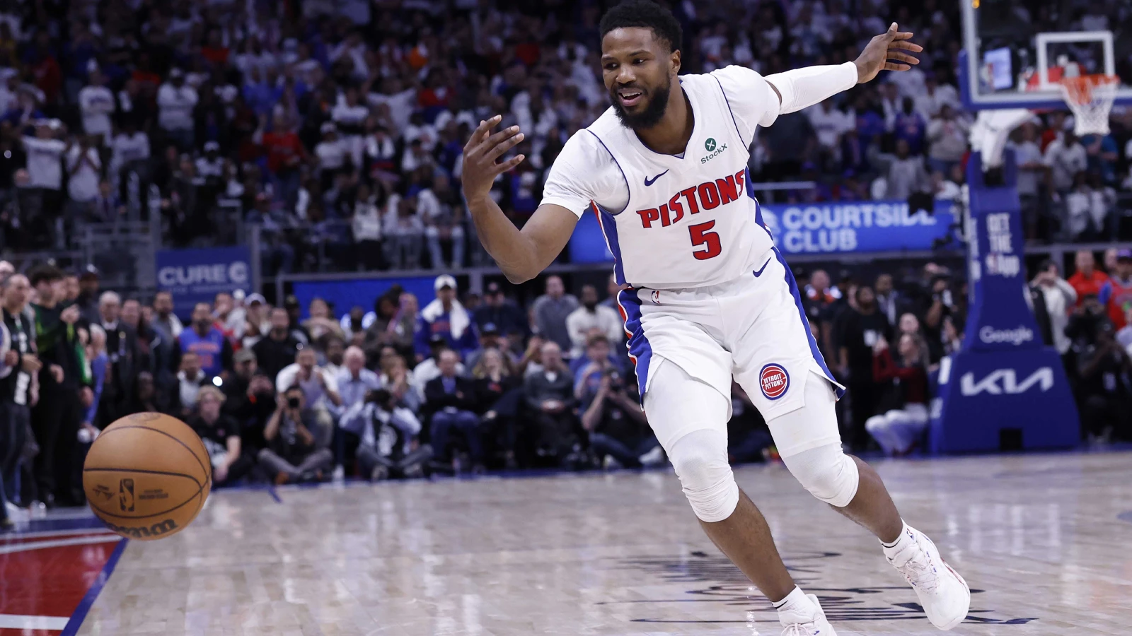 Eski NBA yıldızı kumar soruşturması kapsamında suçlandı