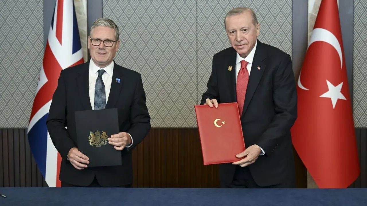 Türkiye ile İngiltere arasında savunma ortaklığı anlaşması imzalandı