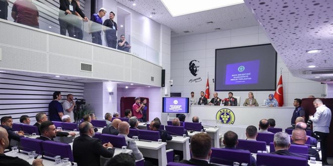 Buca Belediyesi'nde Başkanvekili CHP'li Hüseyin Benzer oldu