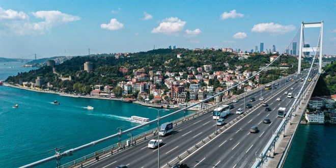 FSM Köprüsü'nden geçen araç sayısı 2,3 milyara yaklaştı
