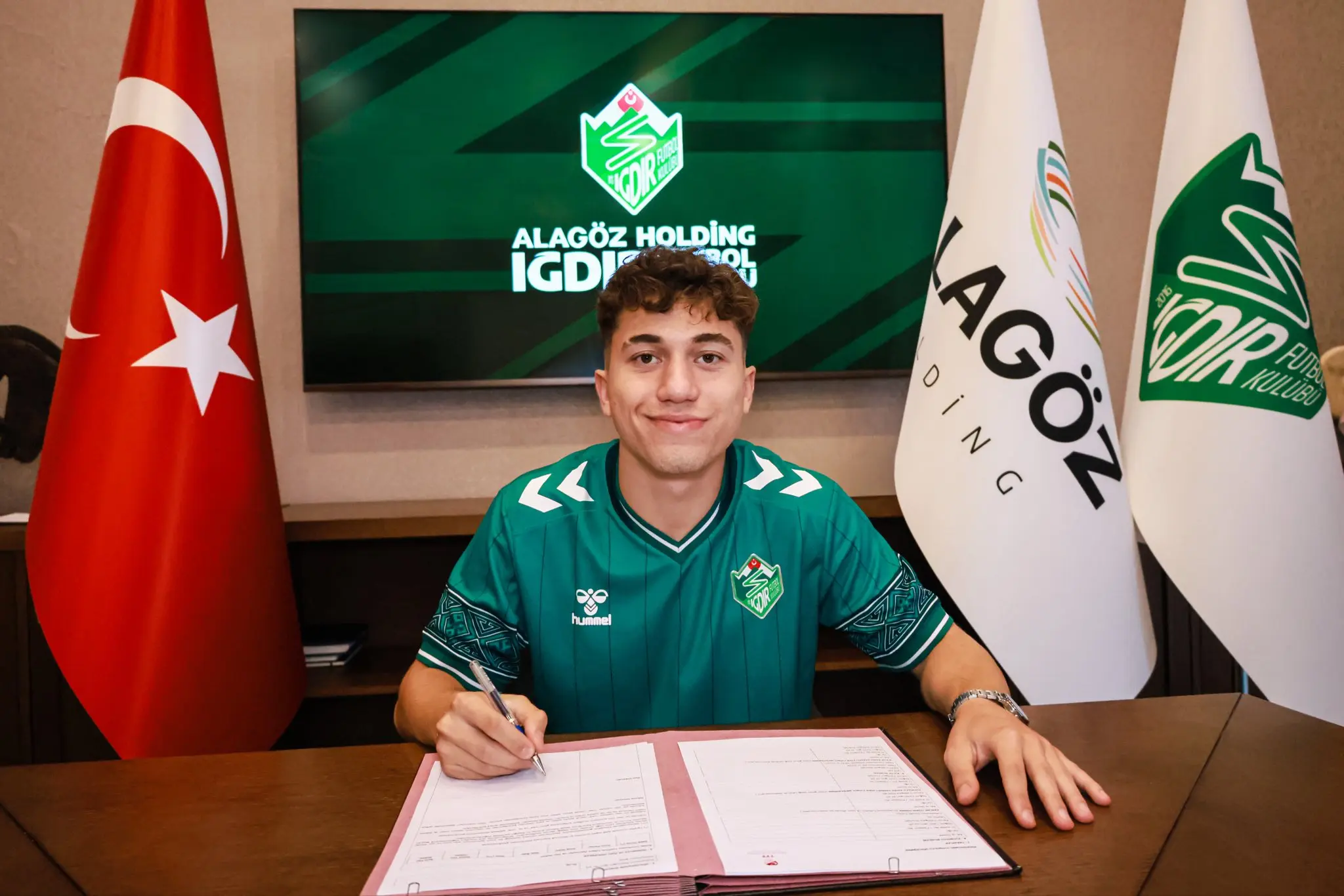 Iğdır FK 2 transferi açıkladı