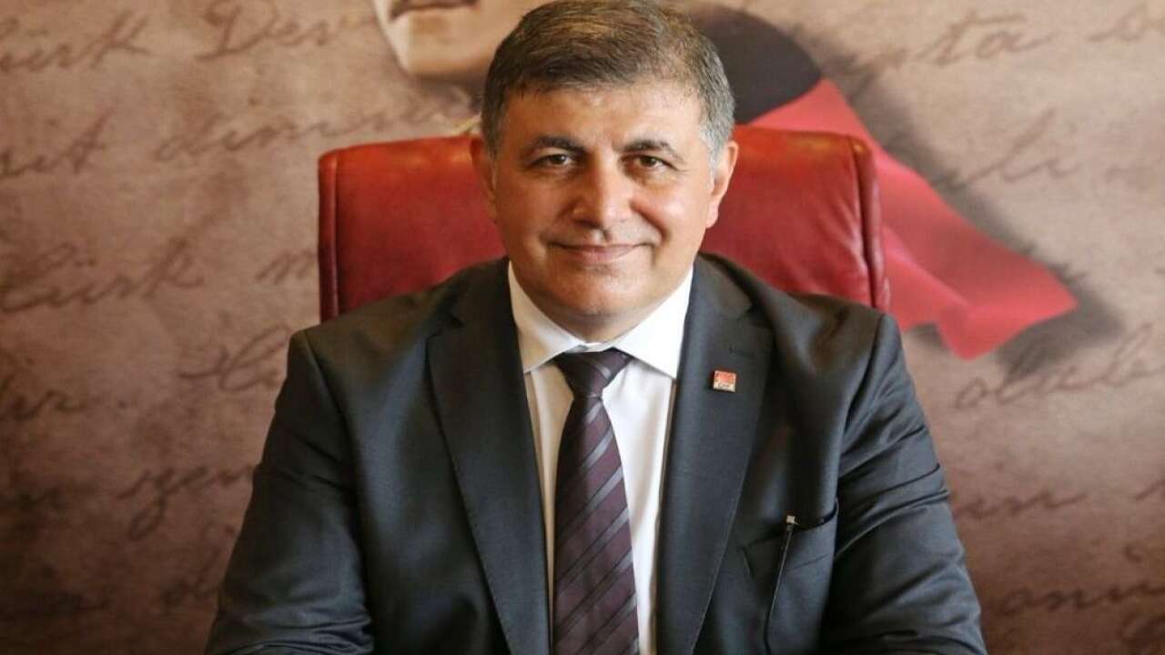 İzmir Büyükşehir Belediye Başkanı Tugay, CHP'den istifa etti