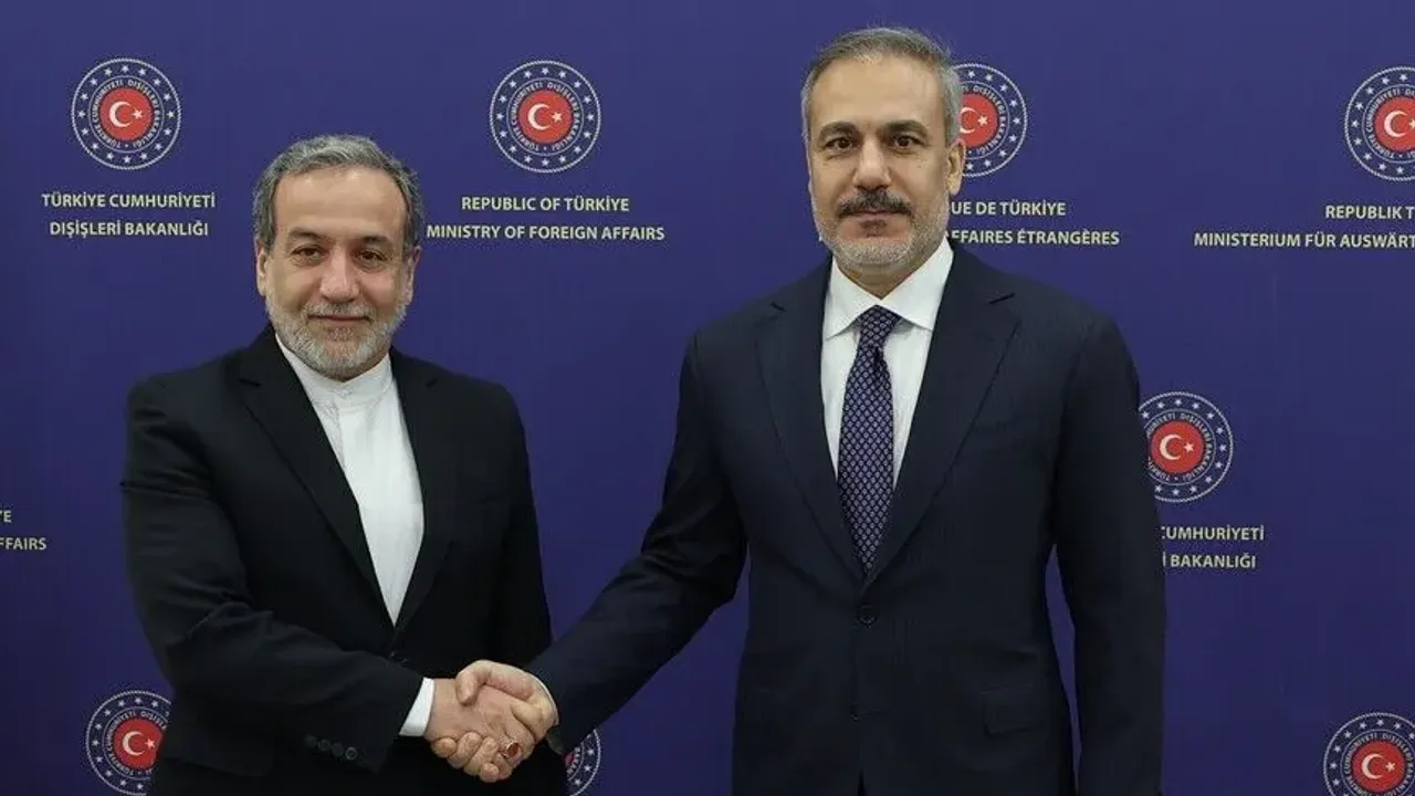 Dışişleri Bakanı Hakan Fidan, İranlı mevkidaşı Abbas Erakçi ile telefonda görüştü