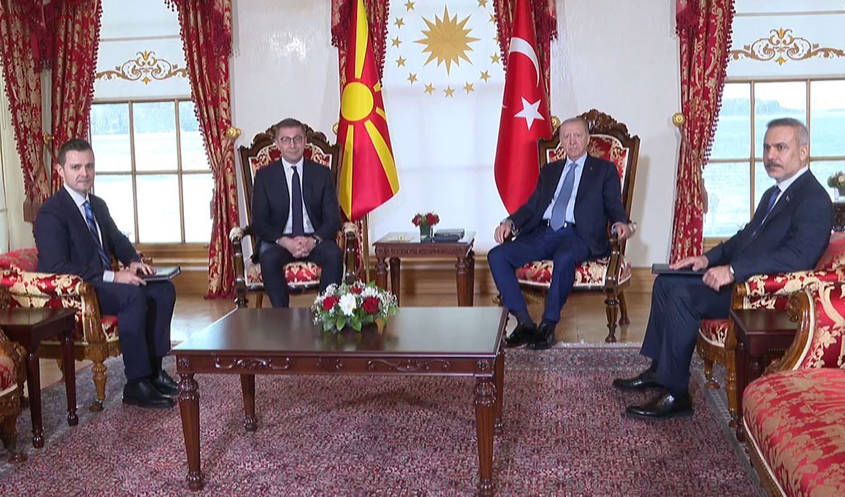 Cumhurbaşkanı Erdoğan, Kuzey Makedonya Başbakanı Mickoski’yi kabul etti