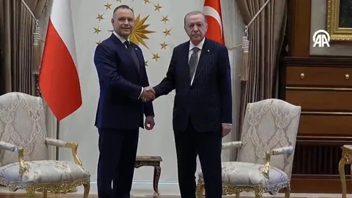 Polonya Cumhurbaşkanı Ankara'da! Başkan Erdoğan resmi törenle karşıladı