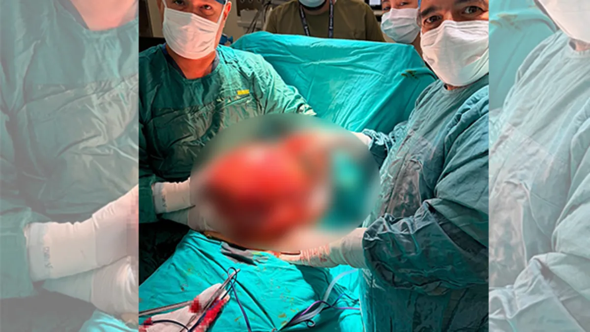 Tansiyonum düşüyor sandı! Karnından çıkanlar şoke etti: Tam 6.5 kilo...