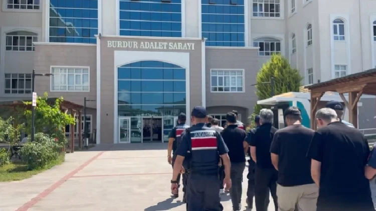 Milyarlarca liralık para hareketliliği tespit edildi! 28 il merkezli operasyonlarda 206 şüpheli yakalandı