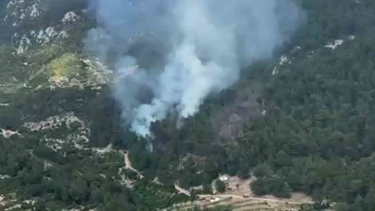 Antalya’da 5 farklı yangın zamanında müdahale ile söndürüldü