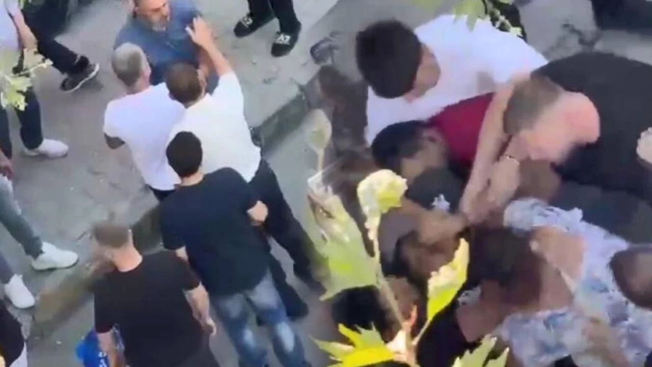 Park kavgasında yumruklar konuştu: "Bıçakla keseceğim" diyerek tehditler savurdu