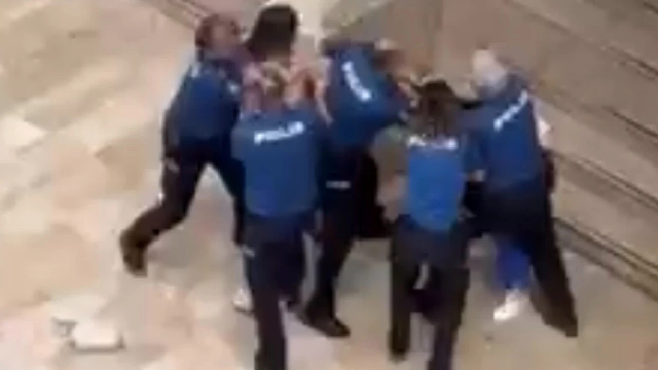 Denetimli Serbestlik Müdürlüğü önünde kavga: İki kadın birbirinden şikayetçi oldu