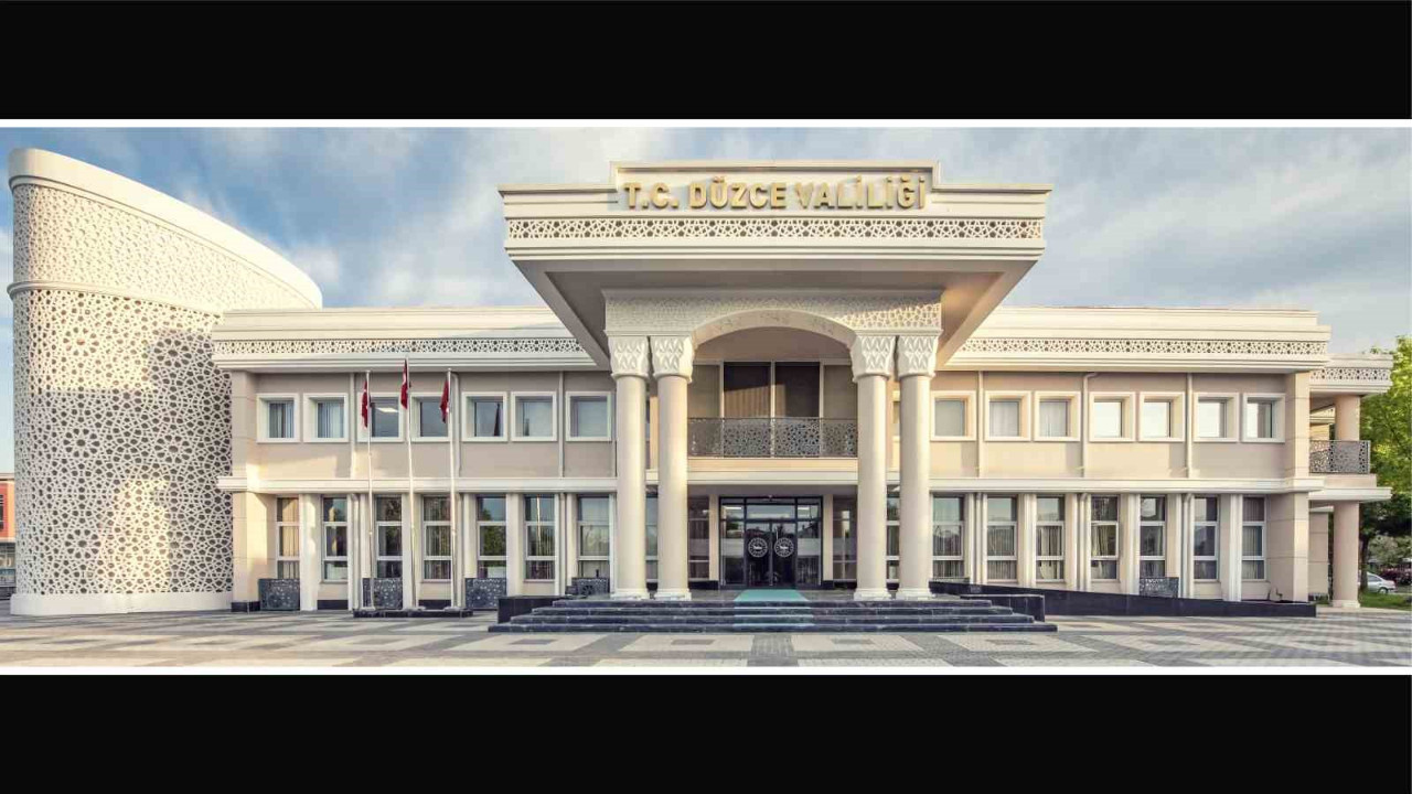 DGS öncesi Düzce'de nüfus müdürlüğünden adaylara açık kapı