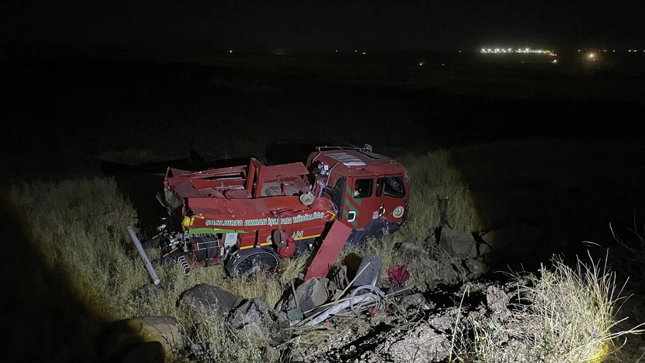 Şanlıurfa'da korkutan kaza: Minibüs ile arazöz çarpıştı
