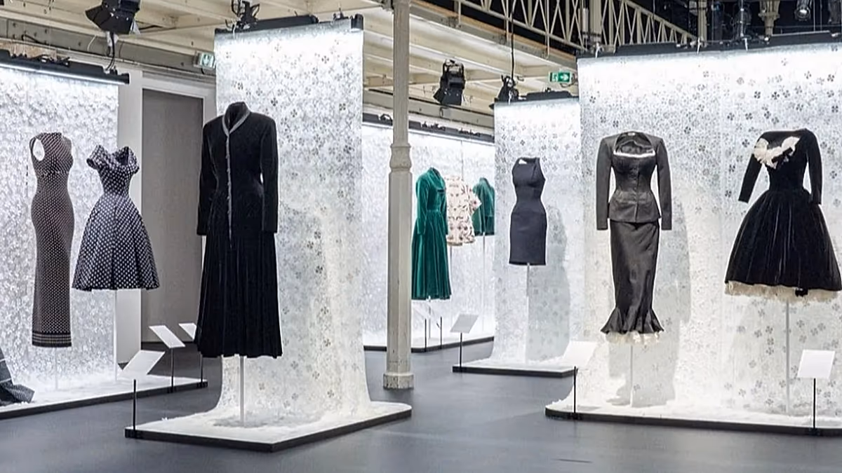 Yeni sergi Alaïa ile Dior’un haute couture’unu buluşturuyor