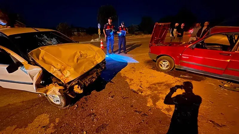 Kastamonu’da iki otomobil çarpıştı: 7 yaralı