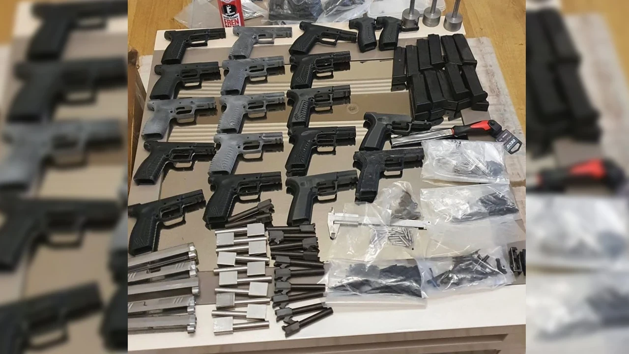 İzmir'de operasyonunda yakalanan 10 şüpheli tutuklandı