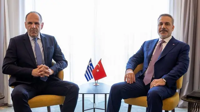 Türk ve Yunan dışişleri bakanları, 'Mavi Vatan Yasası' hakkında ne konuştu?
