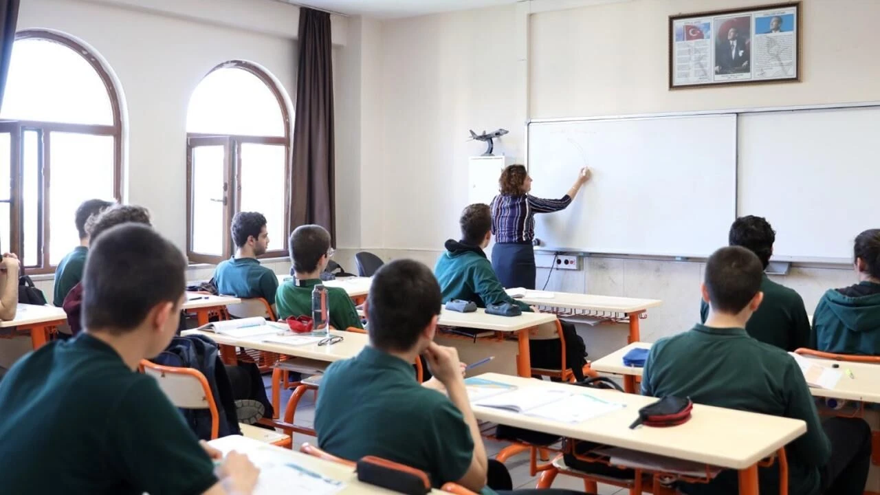 MEB açıkladı: Cuma günü okullar tatil edildi