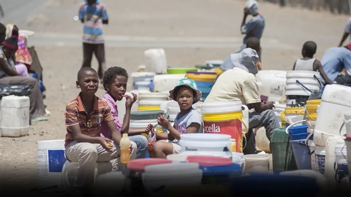 Güney Afrika'da göçmen avı: Gana binlerce vatandaşını tahliye etti