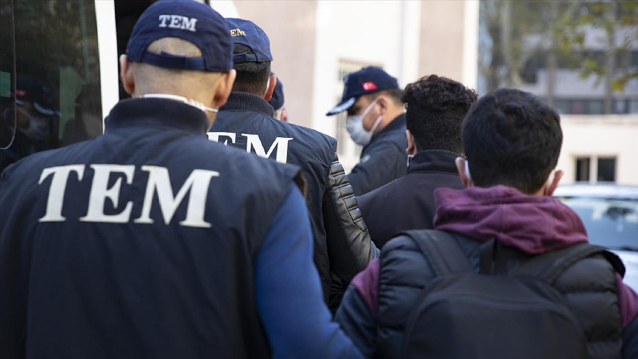 İstanbul'da DEAŞ'a para aktaran 8 şüpheli yakalandı