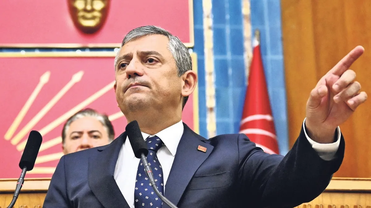 CHP'de işgal sona erdi demirbaş krizi başladı