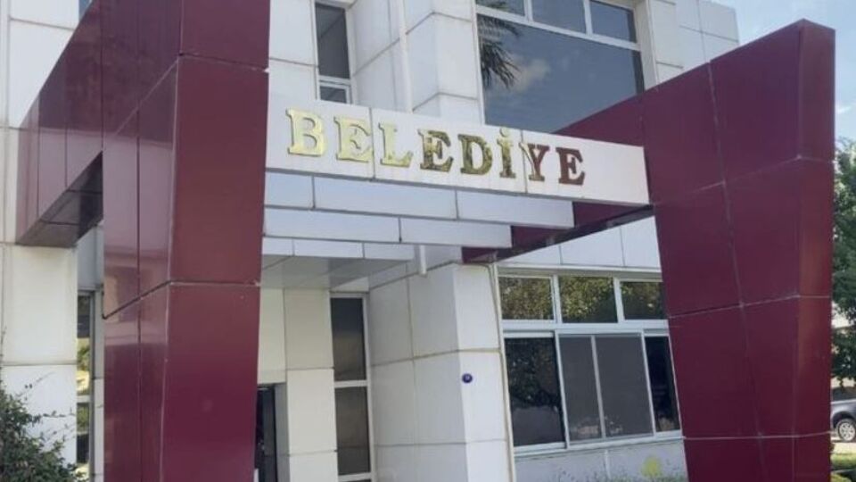 Seferihisar Belediyesi soruşturmasında 5 kişi tutuklama