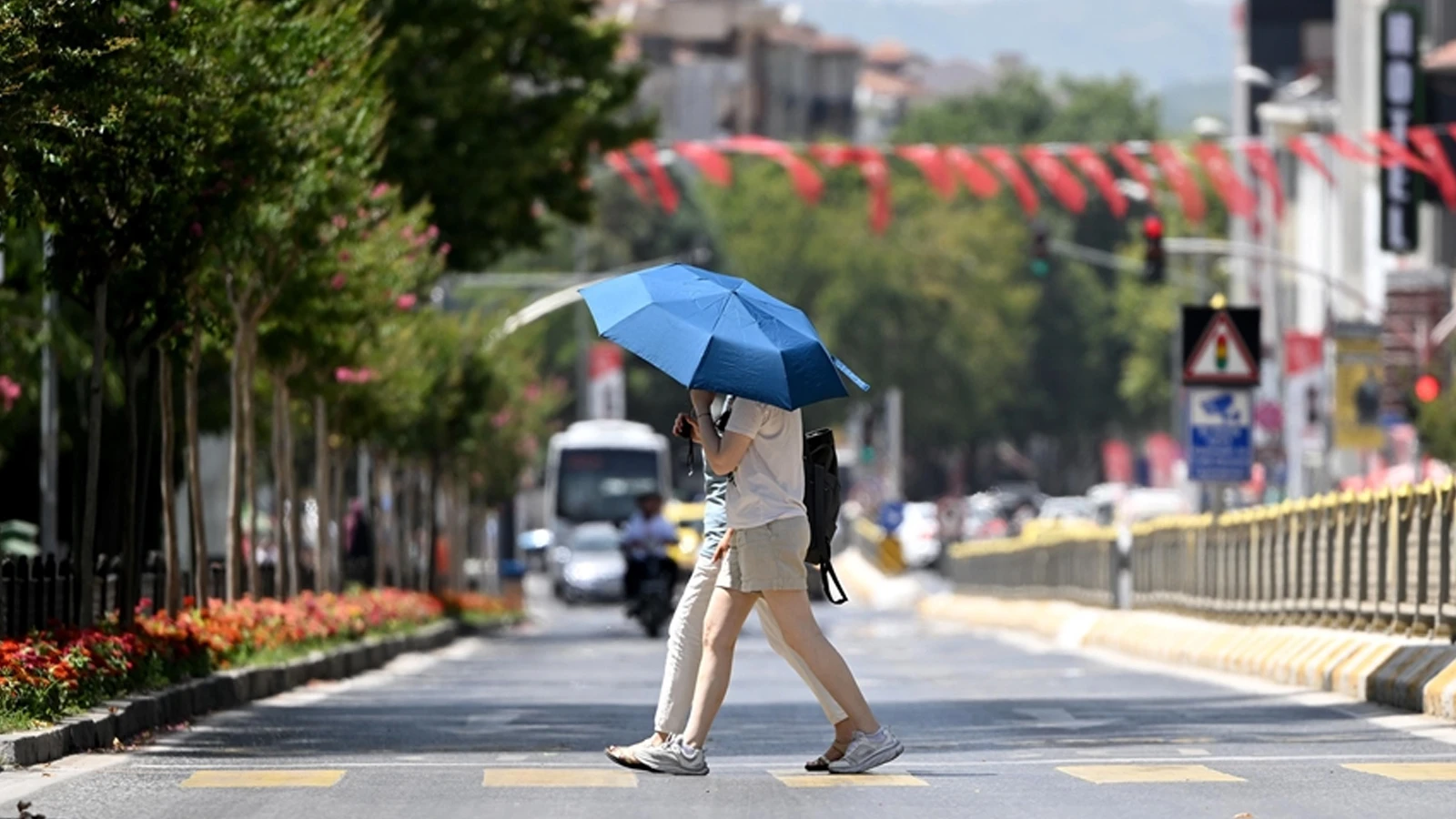 Son dakika Meteoroloji uyardı! Bu 17 şehirde 10 Temmuz Cuma günü hava sıcaklıkları çok yüksek!