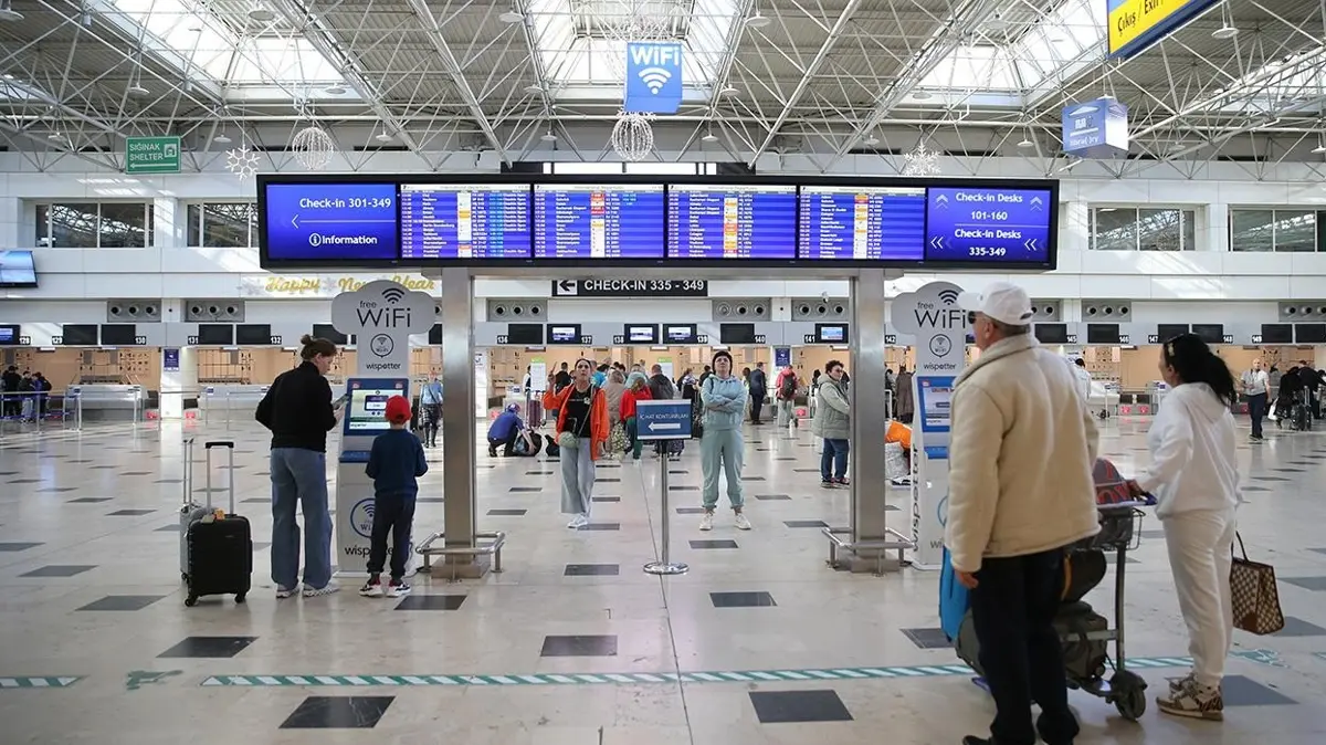 Antalya Havalimanı 5 ayda 9 milyondan fazla yolcuya hizmet verdi