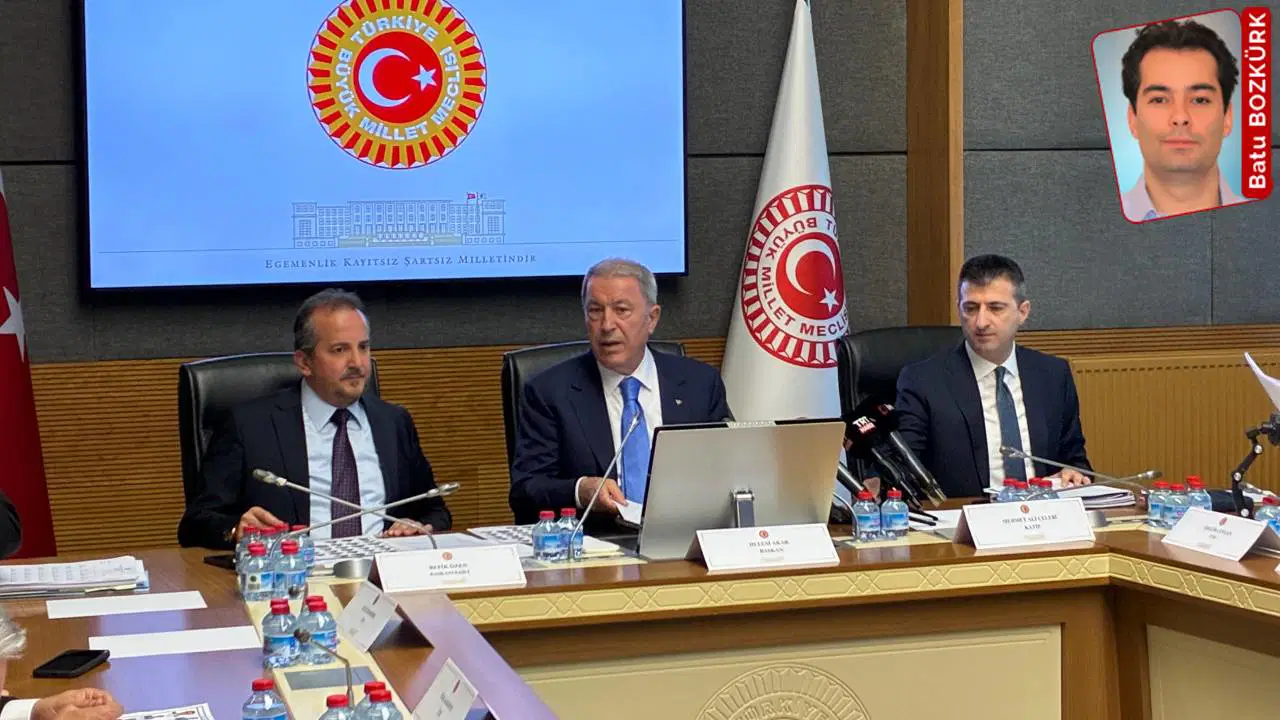 Cumhuriyet’in ‘Karadeniz’de Türk teknesine kim saldırdı’ sorusuna Hulusi Akar’dan yanıt: ‘Çalışılıyor, şimdi açıklamak uygun değil’