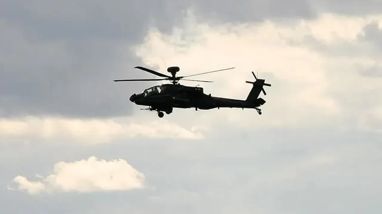ABD ordusuna ait helikopter Umman Denizi'ne acil iniş yaptı! Kayıp 1 kişi aranıyor