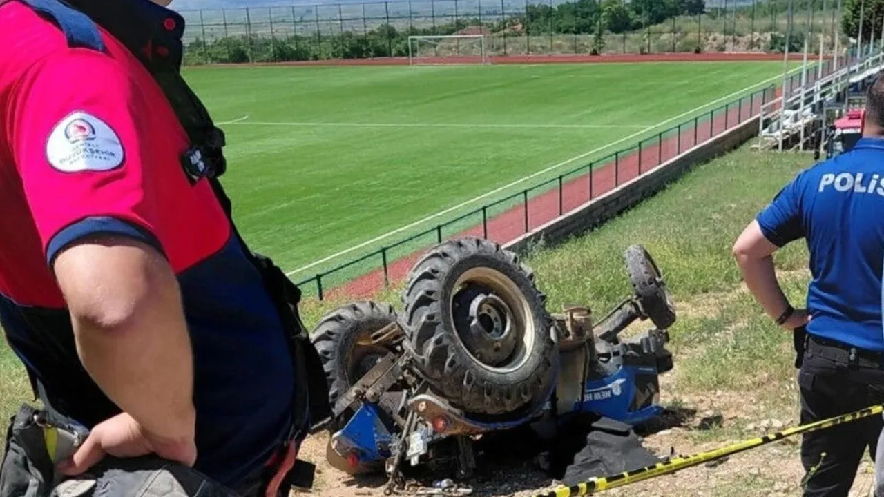Bir anlık müdahale faciayla bitti! 12 yaşındaki çocuk traktörün altında can verdi
