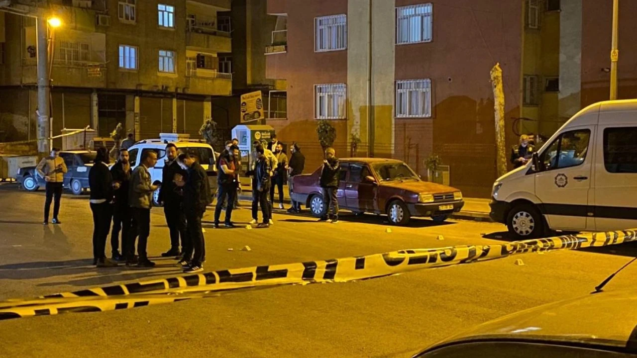 Diyarbakır'da silahlı saldırıda ağır yaralanan kişi yaşamını yitirdi