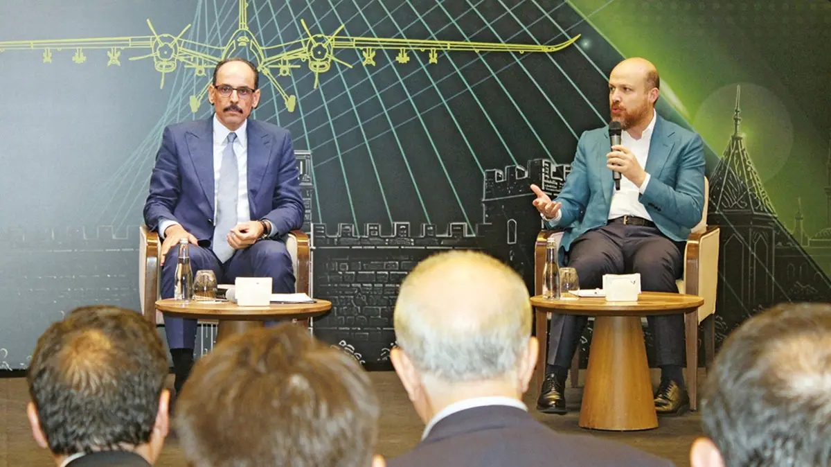 "Gençlerin zihinleriyle oynamak istiyorlar"