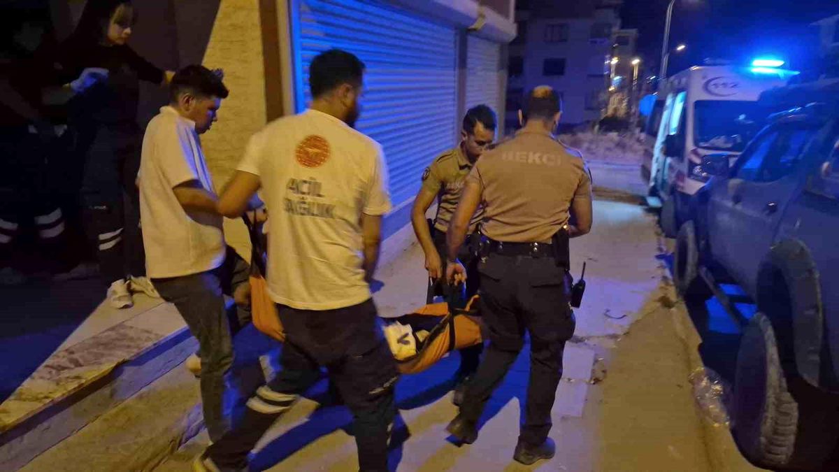 Eskişehir'de bunalıma giren şahıs kendi karnına bıçak sapladı
