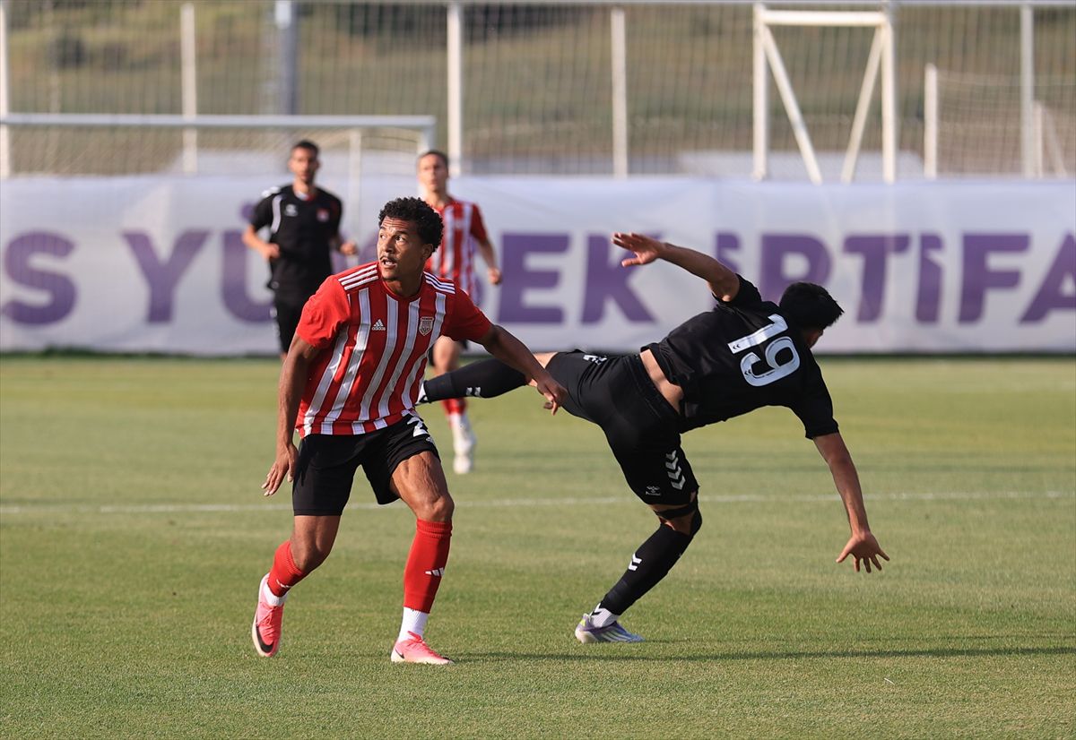 Futbol: hazırlık maçı