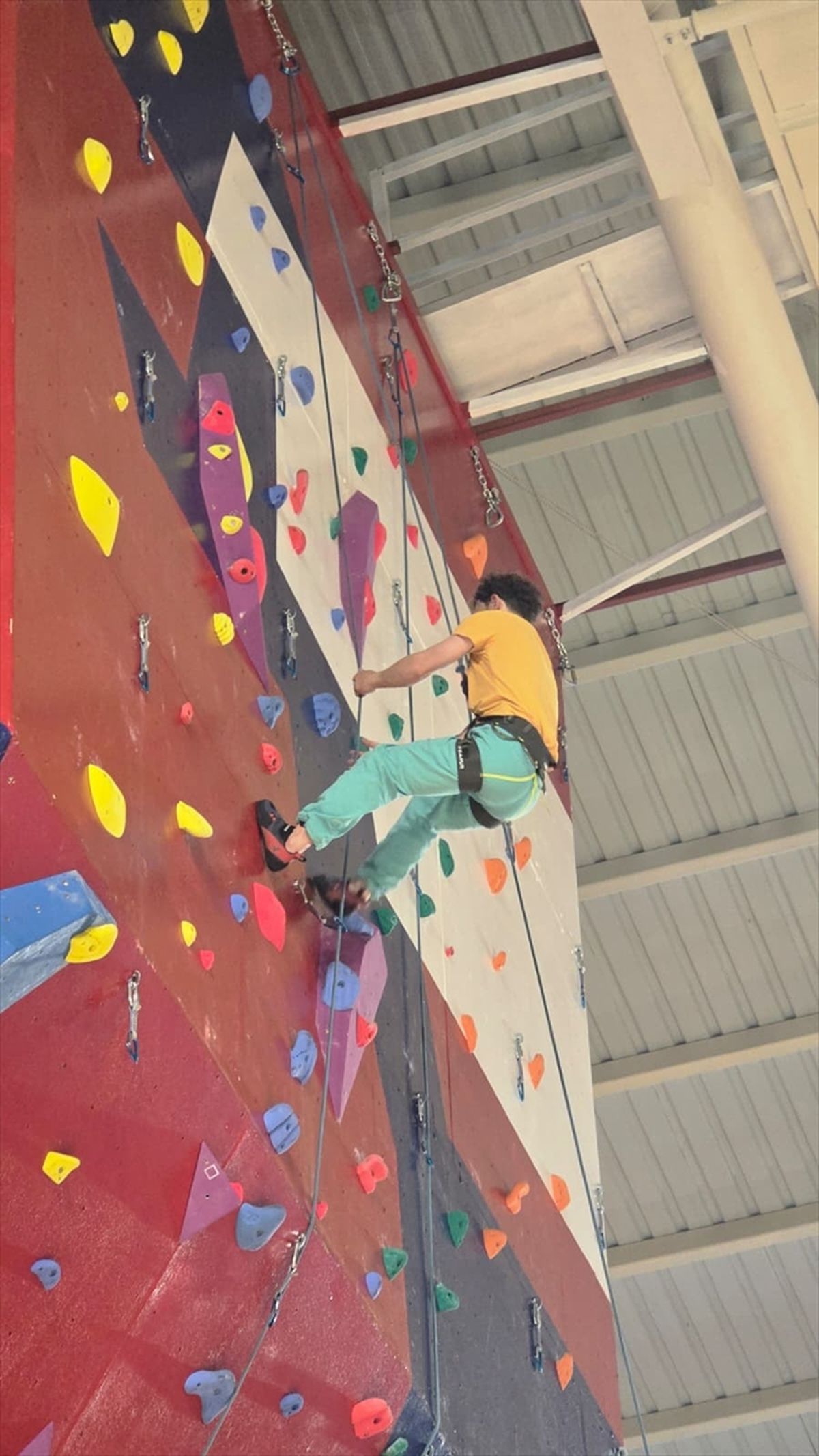 Niğde'de spor tırmanış temel seviye eğitimi tamamlandı